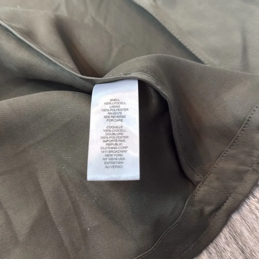 Elie Tahari Olive Green Light Weight‎ Trench Coat Retails $158 SZ Small - Picture 9 of 9